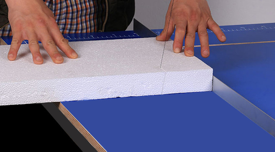 Schaum-Draht-Schneidemaschine 160W 110V-240V mit den Metalltischbeinen